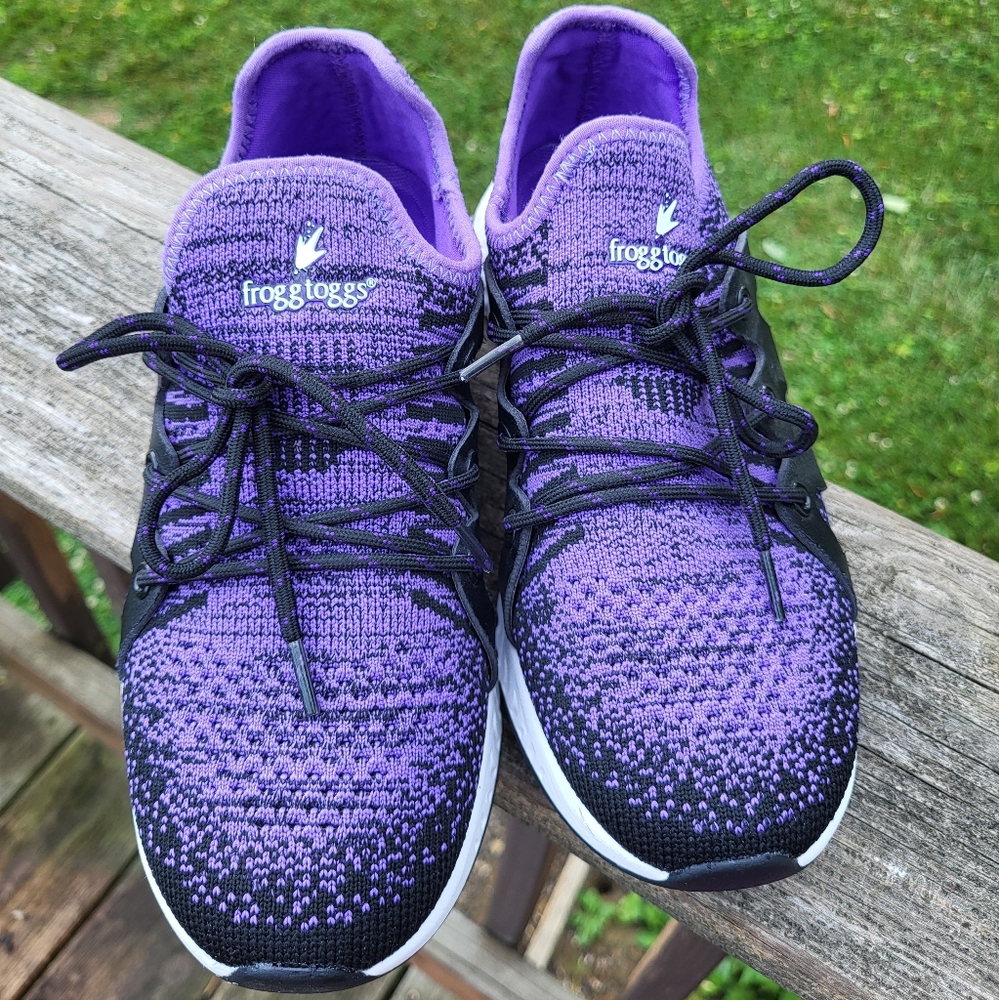 Frogg Toggs Women's High & Dry shoes Size 7 Purple/Black